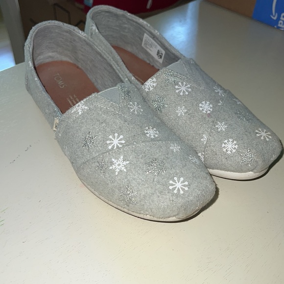 Snowflake Toms - Picture 2 of 4